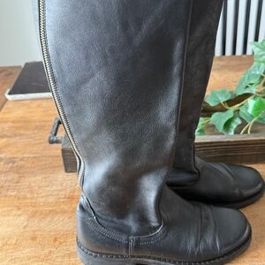 Roots leather riding boots size 8